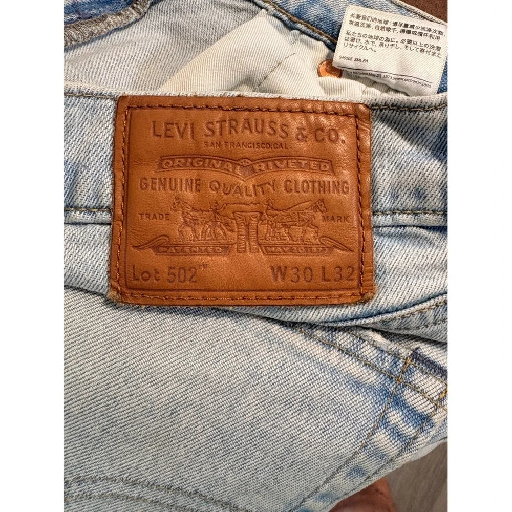 Levis Premium 502 Taper Fit Jeans Light Wash Denim W30 L32 Mens 29507-0942